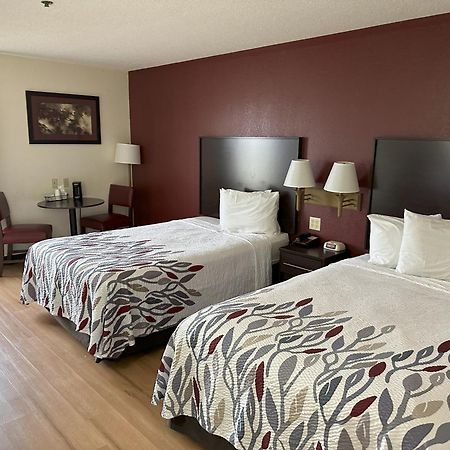 Red Roof Inn Clyde Bagian luar foto